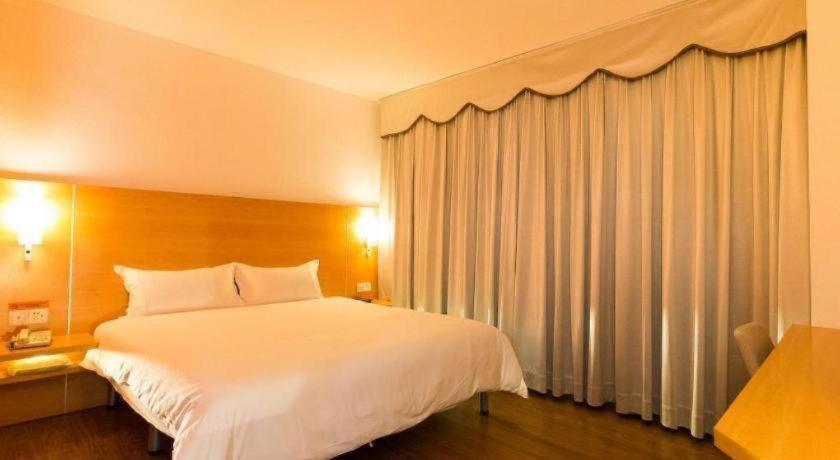 Ibis Dongguan Dongcheng Dongguan (Guangdong) Exterior foto